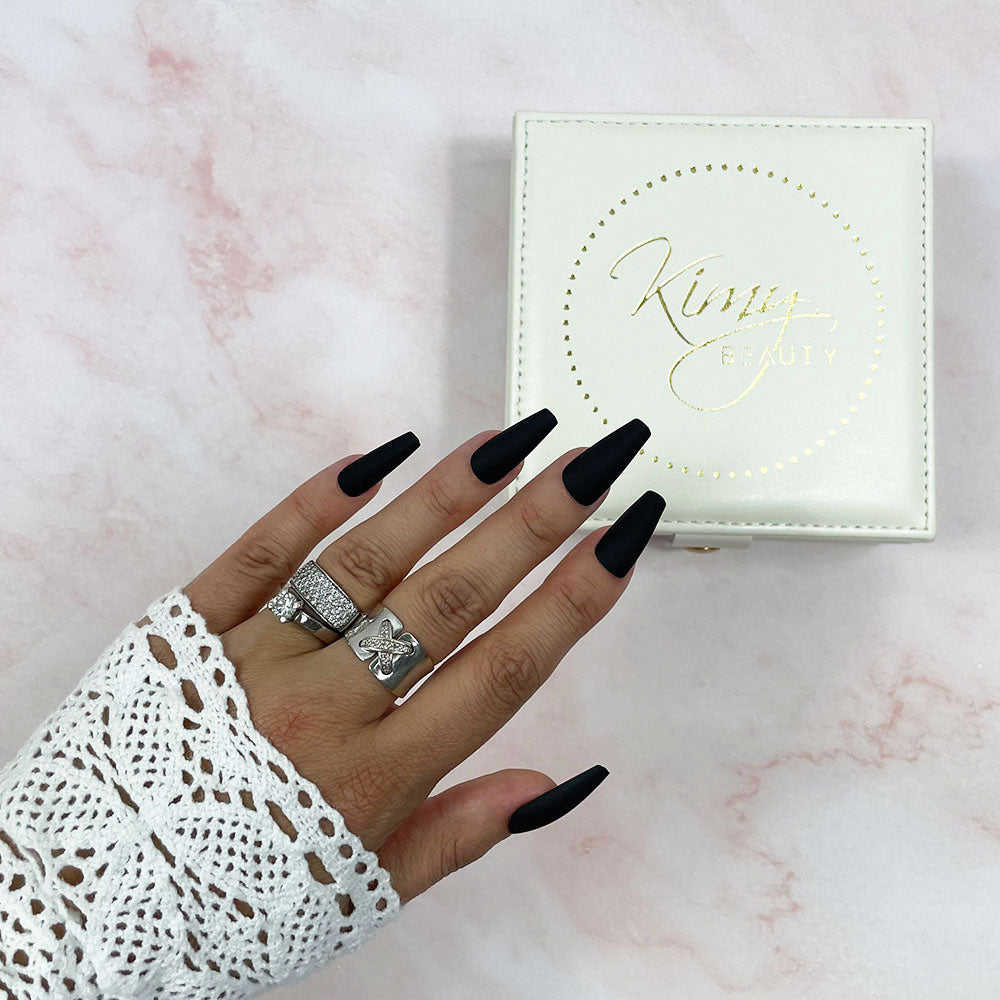 Queen of Night | Faux Ongles Coffin Matte