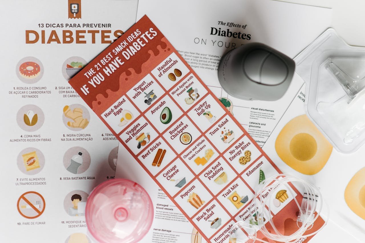portfolio-img-03 Pamphlets featuring healthy snack choices and diabetes prevention tips.